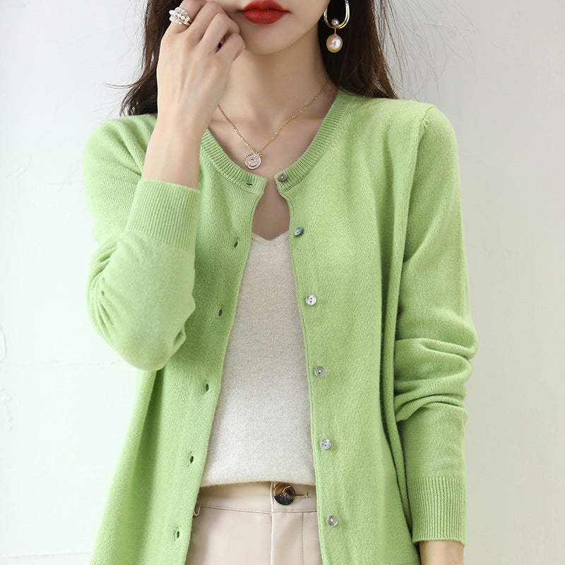 Damen Mode Cardigan mit Knopfleiste, elegant und komfortabel, ideal für Übergangswetter.