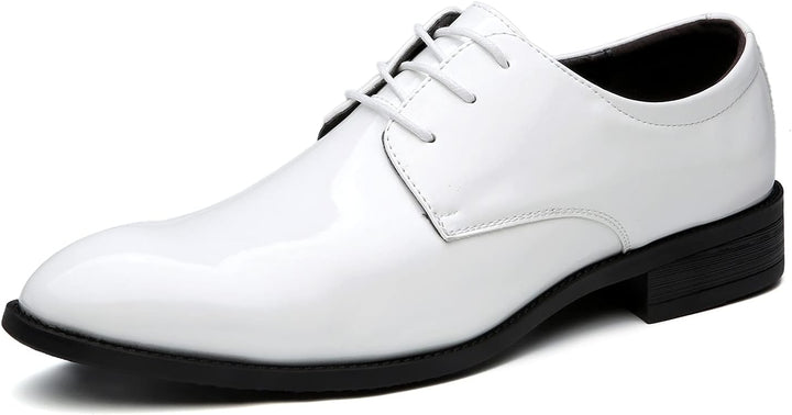 Komfortable Alltagsschuhe für Herren, in Weiß, vielseitig kombinierbar für verschiedene Outfits.