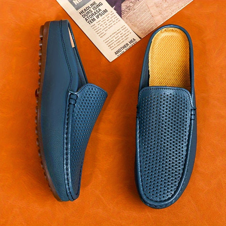 Frontansicht der modischen Herren Slip-On Mokassins, ideal als leichte Sommerschuhe für Herren.