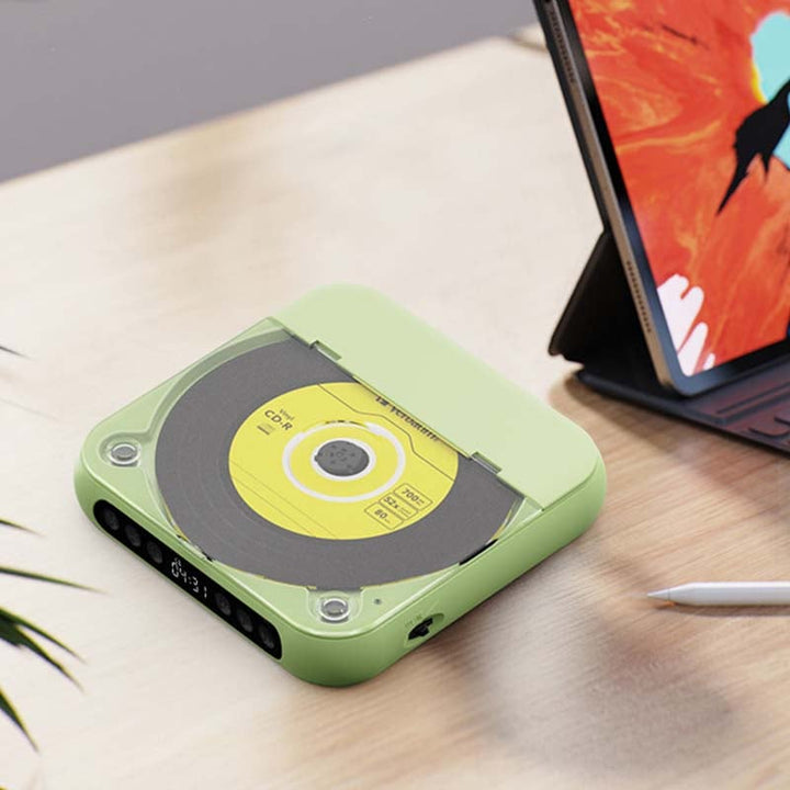 Retro Audio CD-Player in moderner Ausführung, mit Akku und Bluetooth-Funktion.