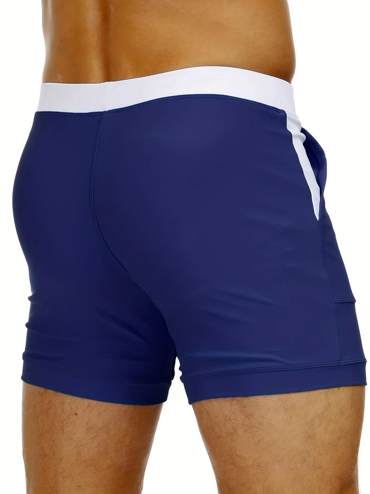 Bequeme Herren Badehose für den Sommerurlaub. Schnelltrocknende Schwimmshorts für Strand & Freizeit.