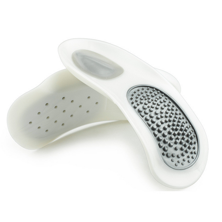 Seitenansicht der SoleRelief Einlegesohlen mit integrierter Fußgewölbeunterstützung gegen Plantarfasziitis.