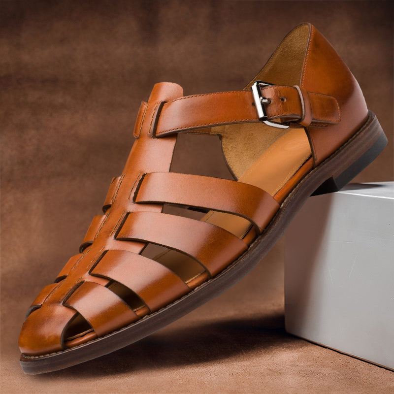 Detailansicht der hochwertigen Herren Ledersandalen Milan, zeigt Komfort und die rutschfeste Sohle für optimalen Halt.
