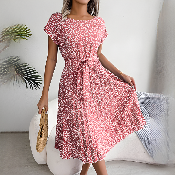 Damen Midikleid: elegantes, plissiertes Sommerkleid im Slim Fit mit Kurzarm und Taillenband.