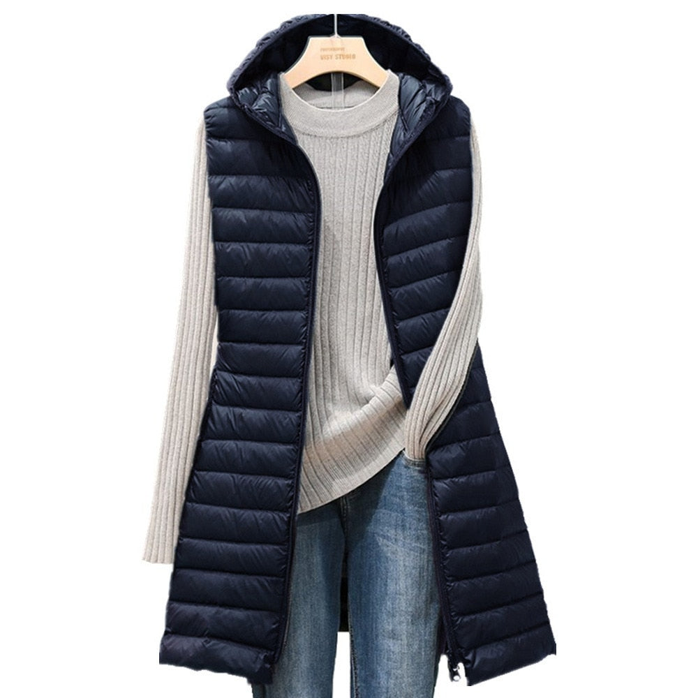 Damen Bodywarmer "Rianne" lang und gefüttert. Diese stilvolle, warme Weste ist perfekt für Herbst & Wintermode.