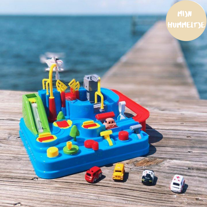 Perfektes Geschenk für Kinder: Interaktive Rennbahn als Lernspielzeug. Fördert Motorik & Kreativität beim Auto Spiel.