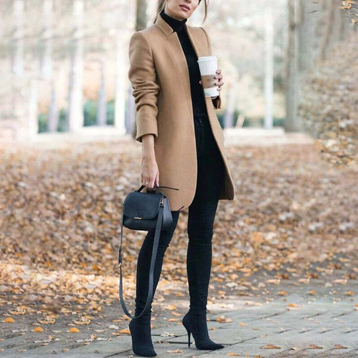 Freizeit-Langmantel für Damen, elegant & vielseitig, mit Reverskragen, ideal für Übergang & Winter.