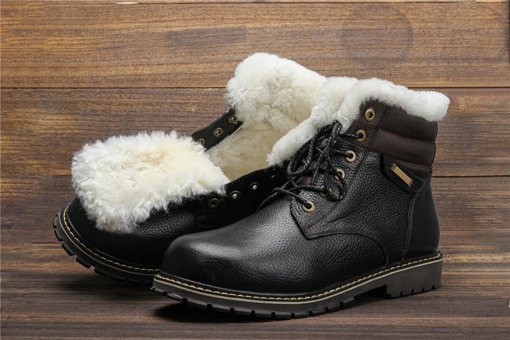 Trendige Herren Stiefel für den Winter, robust und komfortabel.