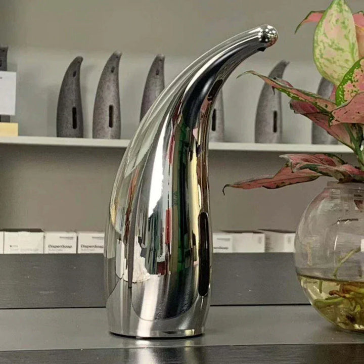 PureSense automatischer Seifenspender mit Sensor für berührungslose Flüssigseife & Desinfektion.
