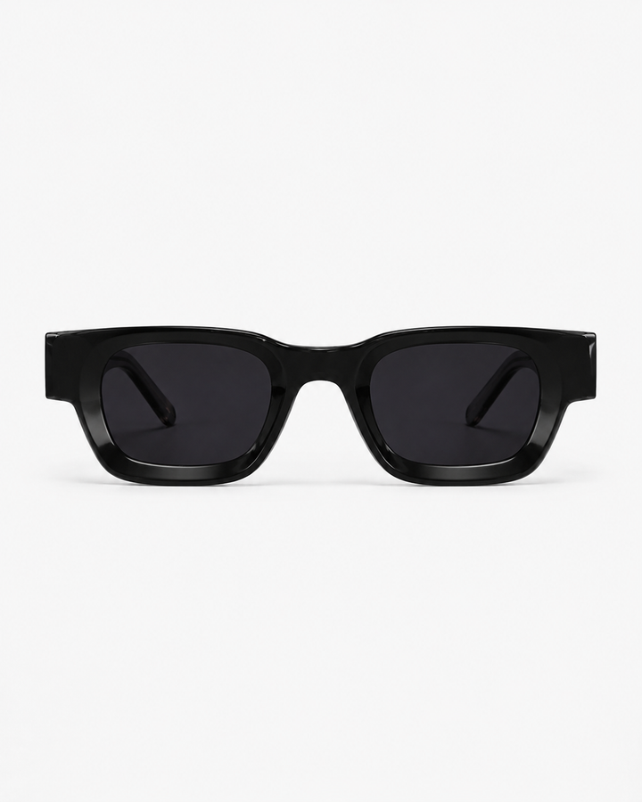 Leichte quadratische Damensonnenbrille im Vintage-Stil mit UV400 Schutz. Modisch für den Sommer.
