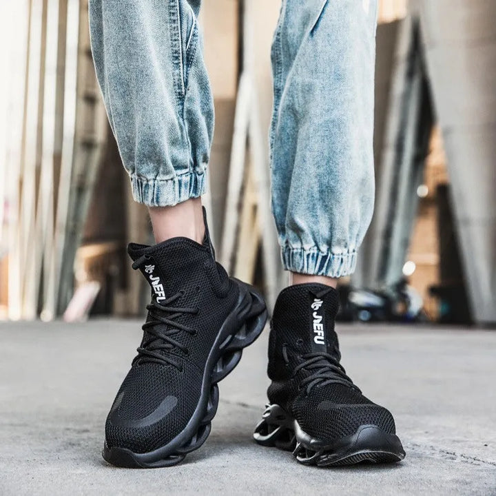Robuste Herren-Schutzschuhe mit Stahlkappe, ideal für sichere Arbeitsumgebungen.