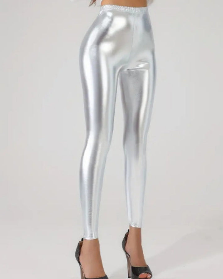 Schwarze glänzende Leggings für Damen. Hoher Bund und Push-up Effekt für einen sexy Look.