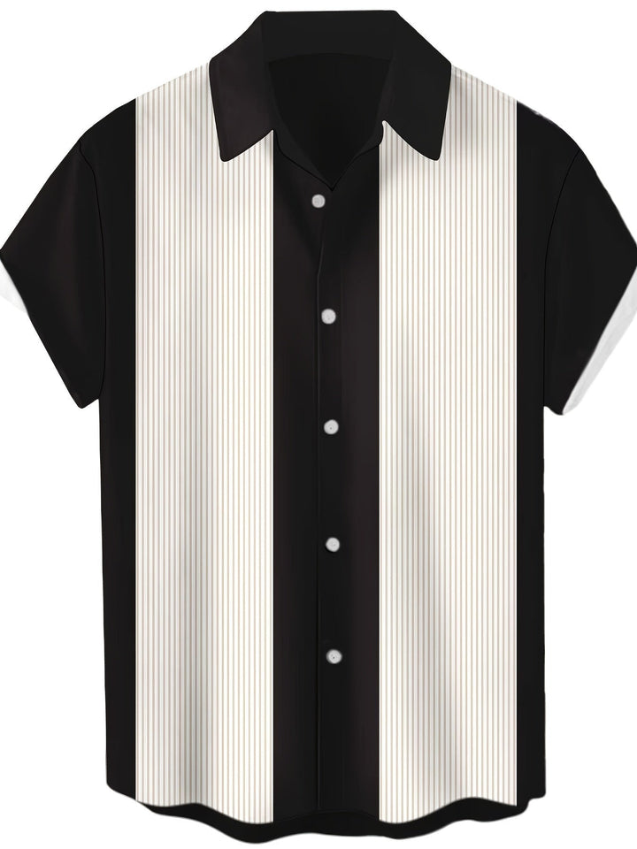Lässiges Retro-Herren Bowlinghemd für den Sommer. Bequem, stilvoll und perfekt für jede Freizeitaktivität.