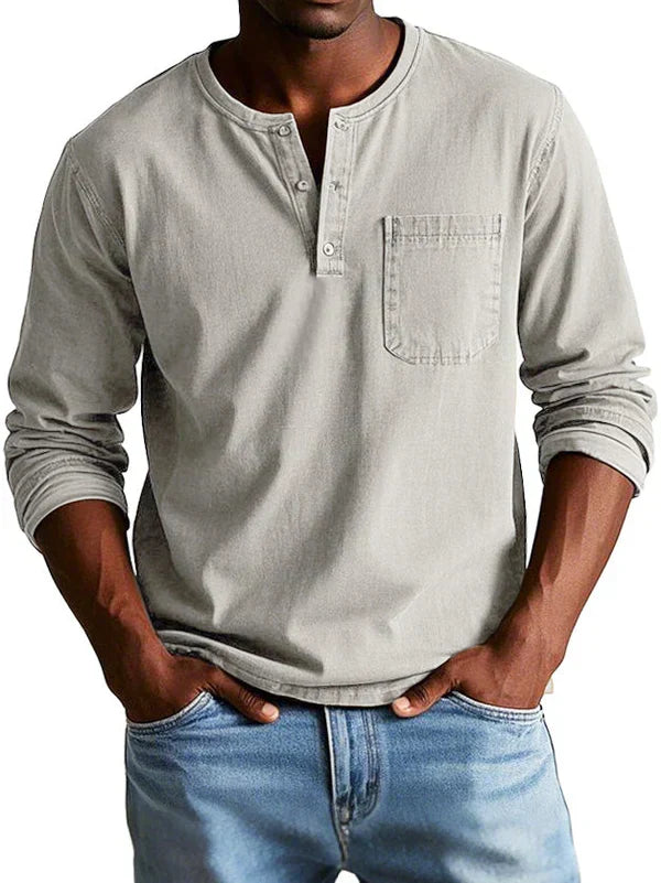 Komfortables Herren Henleyshirt, ein Must-have für die legere Herrengarderobe.