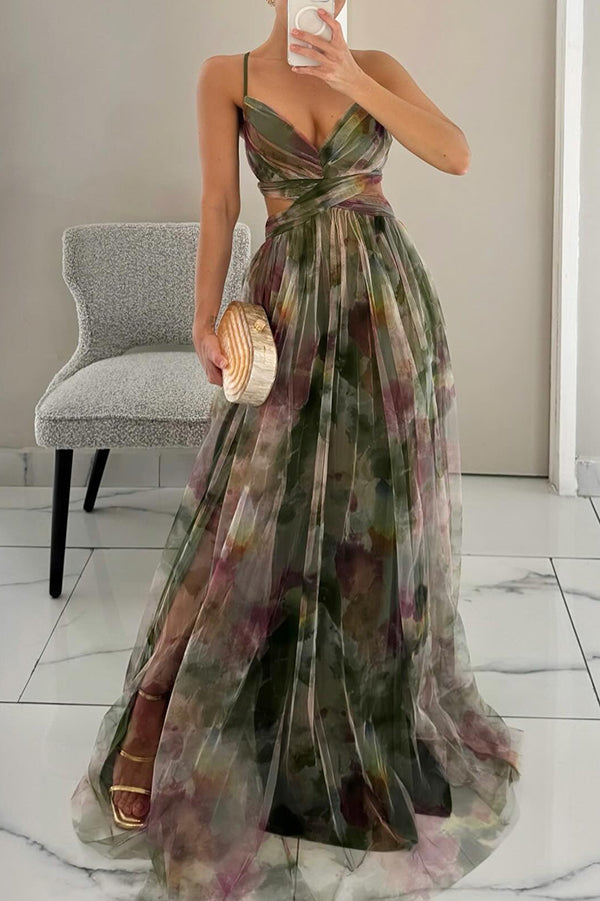 Modisches grünes Falten-Maxikleid für Damen, vielseitig für festliche Anlässe oder Freizeit.