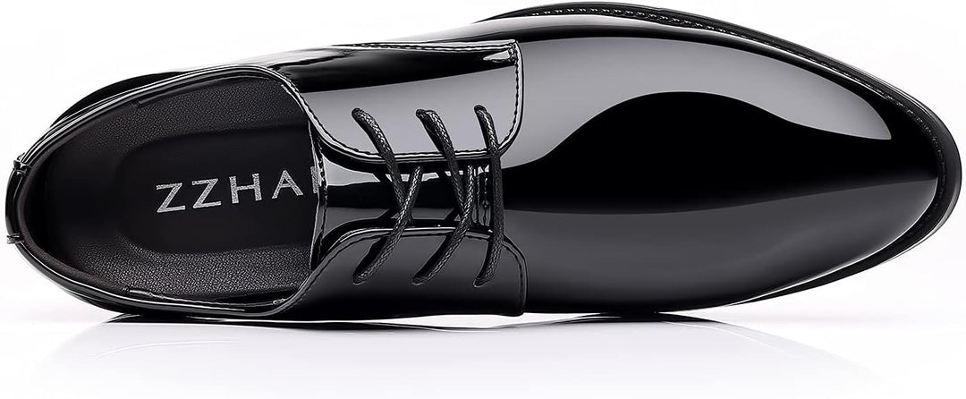 Stilvolle weiße Herrenschuhe für Frühling & Sommer. Leichtes Schuhwerk für entspannte Freizeitlooks.