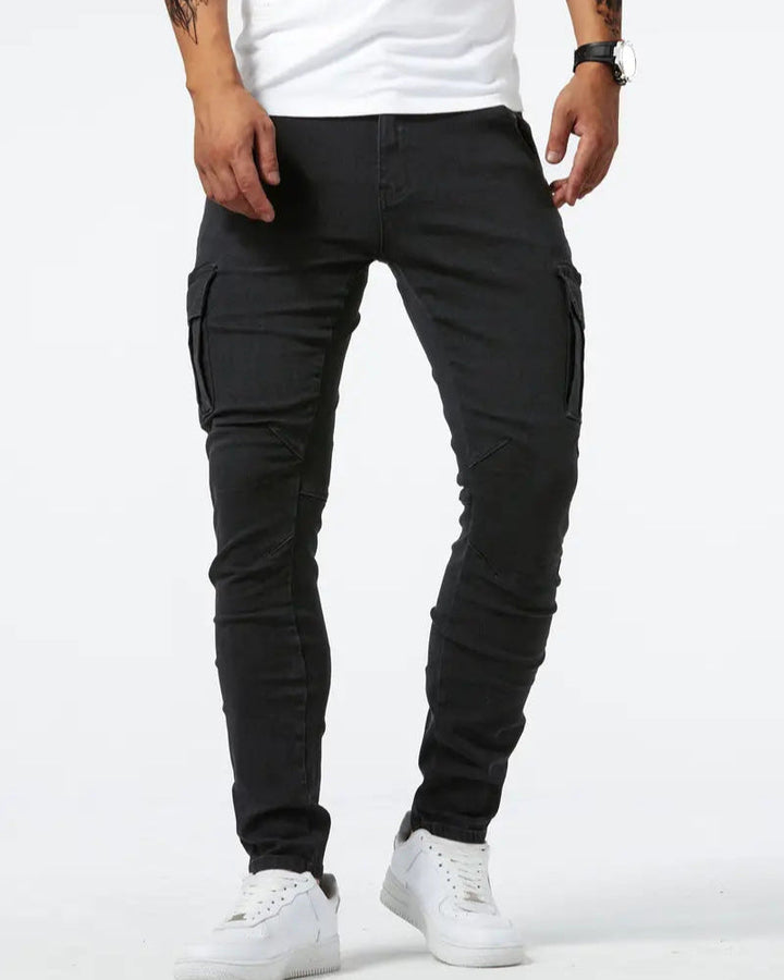 Moderne Herren Arbeitshose Slim Fit. Praktische Mehrfachtaschen & strapazierfähiges Material für Job & Freizeit.