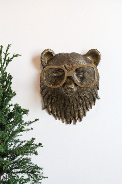 Trendige Tierkopf-Wandskulptur aus handbemaltem Resin, ideal für jede Einrichtung.