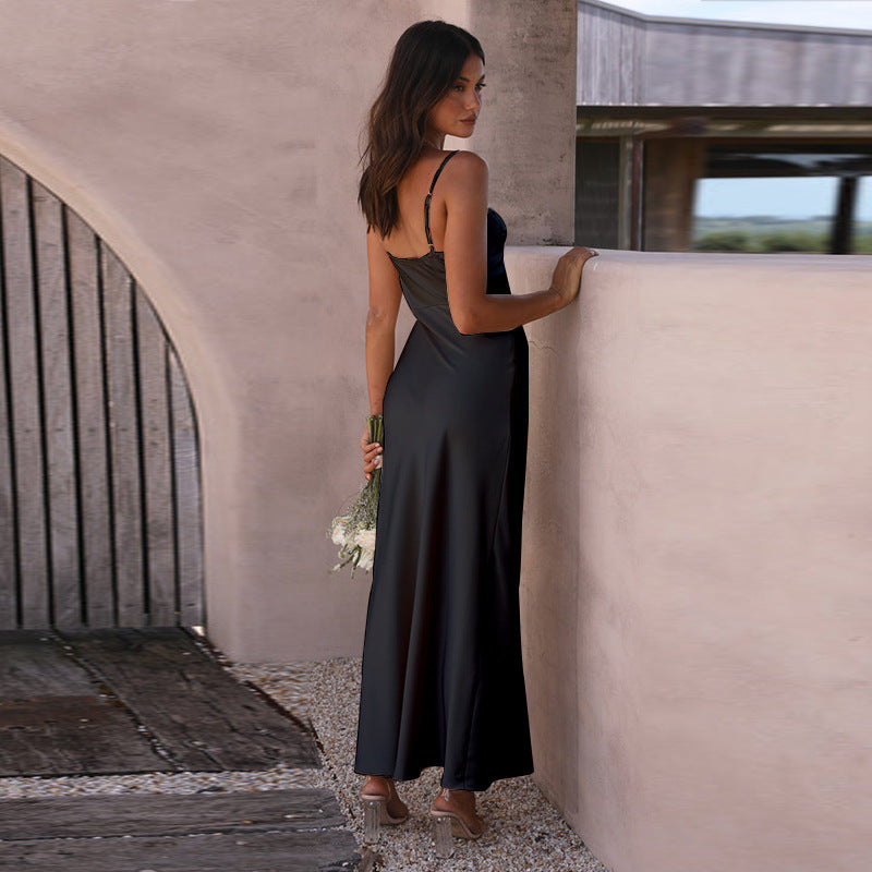 Braunes, elegantes Damenkleid Kate-Amsterdam mit Schlitz; ein vielseitiges Galakleid für besondere Momente.