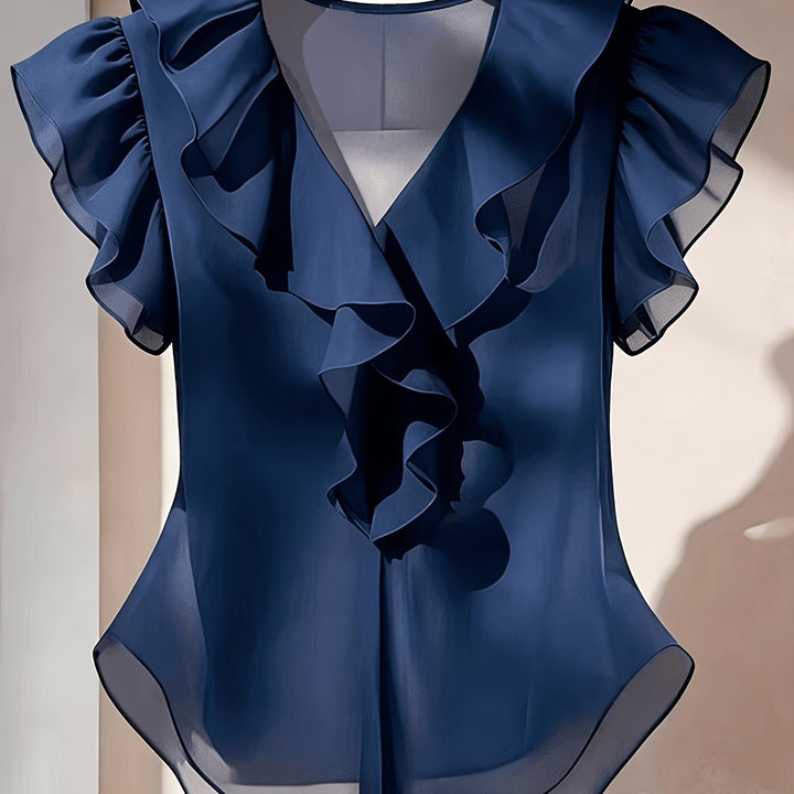 Rückenansicht einer eleganten Damenbluse mit Volantärmeln und V-Ausschnitt.