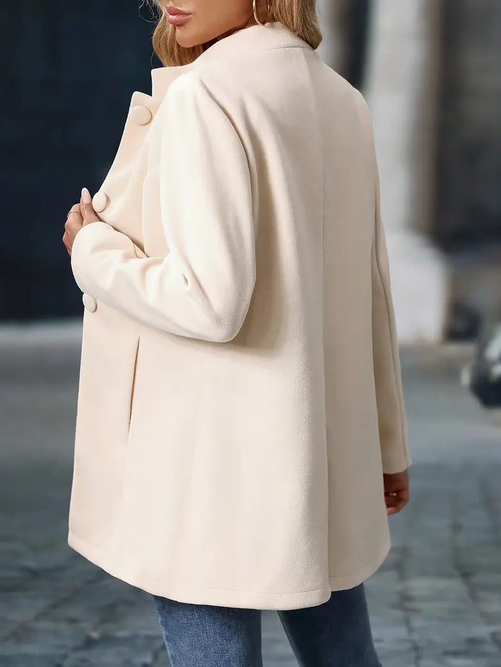 Zeitlose Damen Jacke mit elegantem Design, perfekt für Büro und Freizeit. Vielseitige Mode.