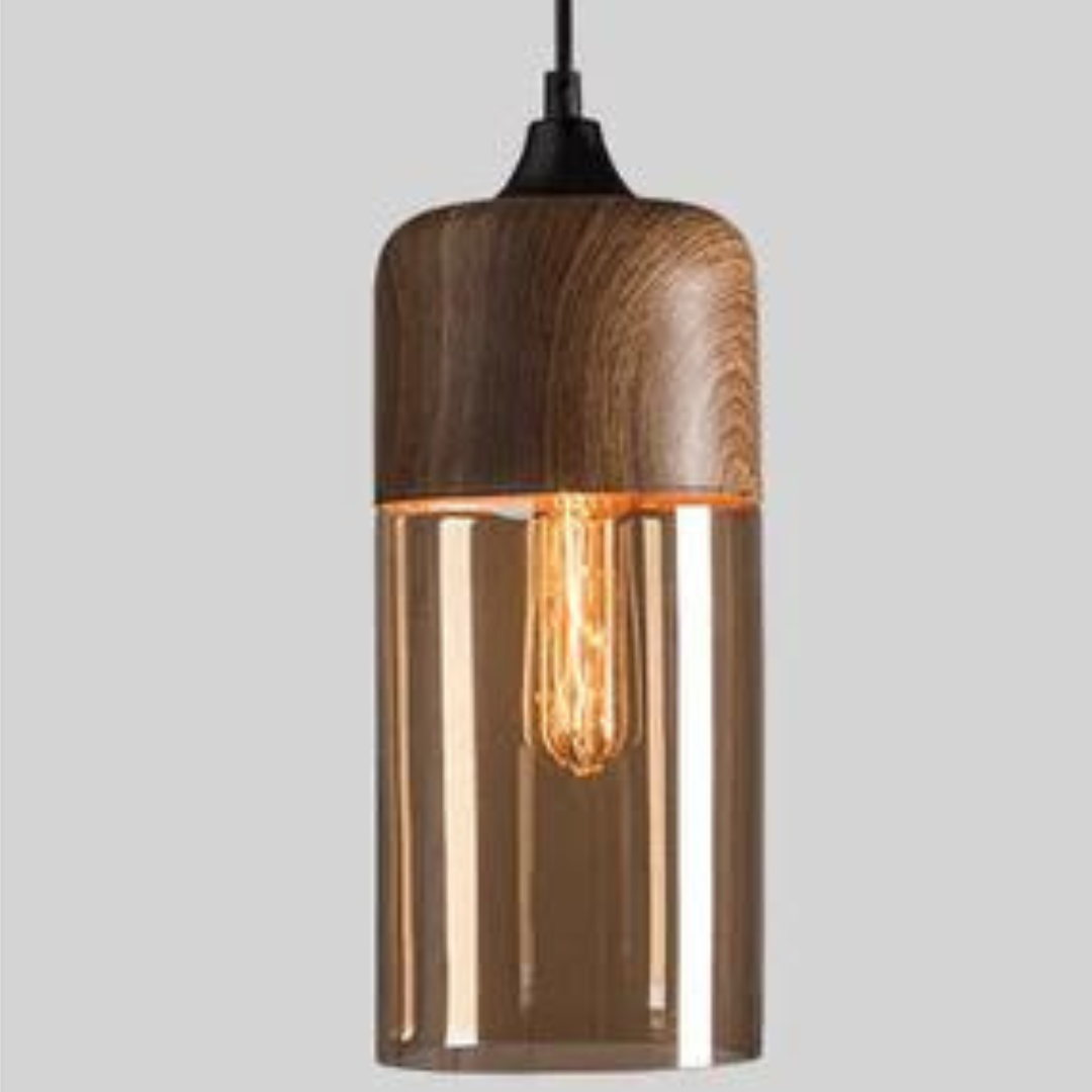 Elegante Deckenleuchte aus Holz, skandinavisches Design für stilvolle Innenbeleuchtung.