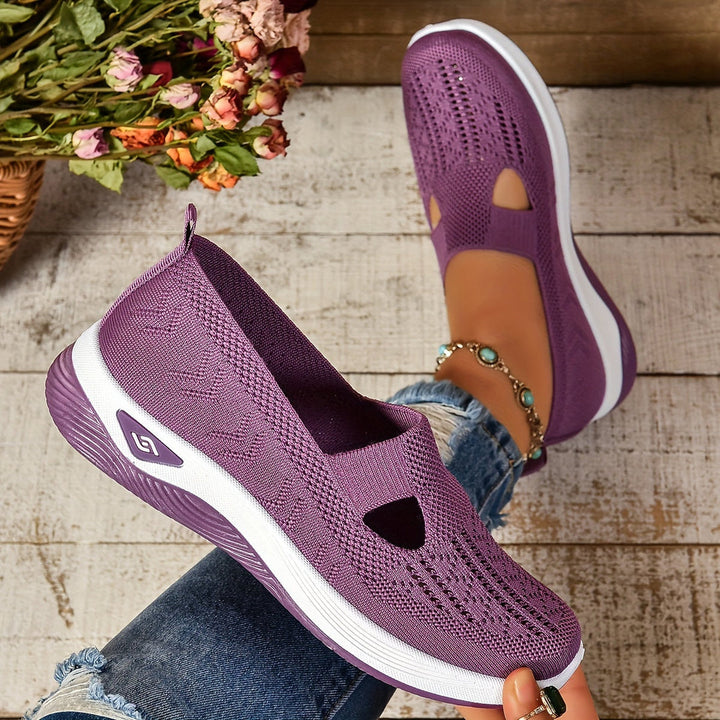 Rutschfeste Sohle der orthopädischen Walkingschuhe, perfekt für sicheren Halt im Alltag.