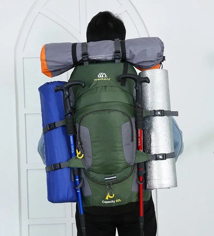Komfortabler 60 Liter Wanderrucksack, wasserdicht, ergonomisch designt für lange Touren & hohe Lasten.