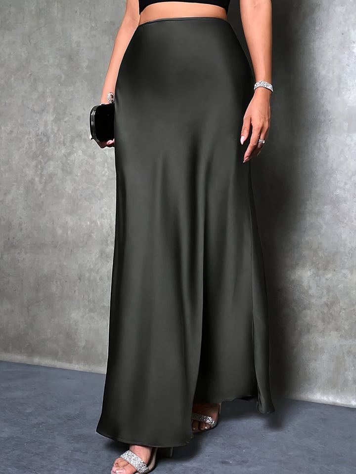 Edler Abendrock für Damen: Satin-Maxirock mit fließendem Stoff, ideal für glamouröse Auftritte.