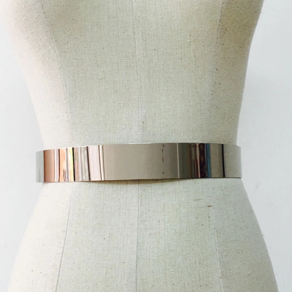 Verstellbarer Modegürtel für Damen im Vintage Teller-Stil, elegant und chic für jeden Anlass.