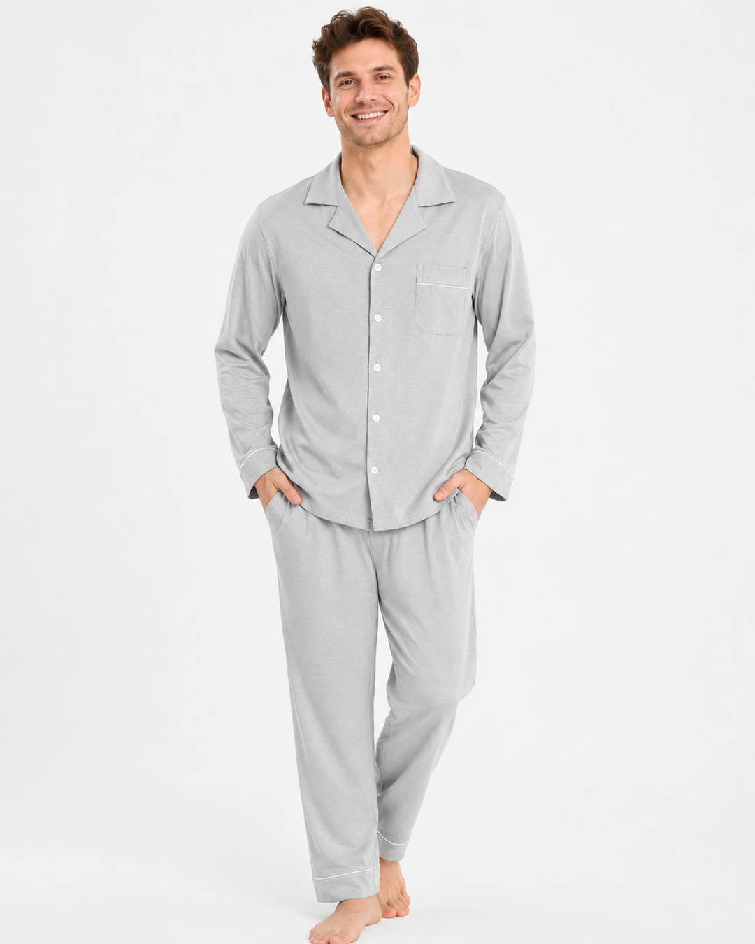 Warmer Herren Schlafanzug für kalte Nächte. Gemütliches Pyjama Set, ideal als Hauskleidung & Loungewear im Winter.