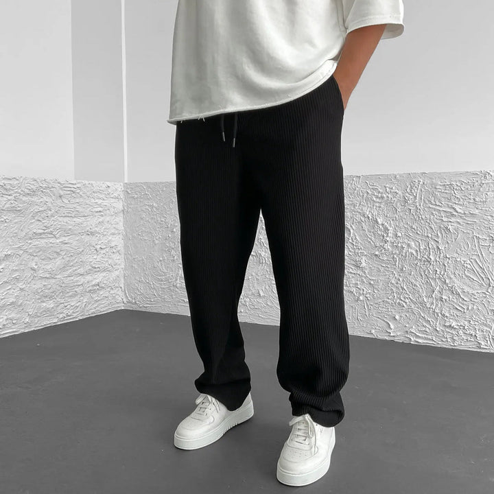 Modische Herren Strickhose mit Kordelzug, perfekt für entspannte Tage oder als bequeme Freizeithose.
