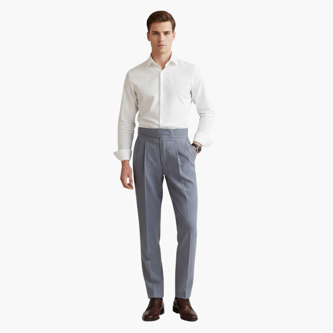 Hochtaillierte Herrenhose mit Seitentaschen, geradem Bein und elegantem Casual Design.