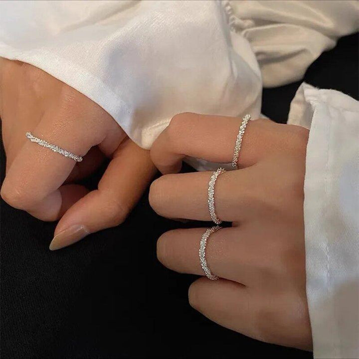 Funkelnder Silber-Sternenring für Damen, verstellbar, als stilvolles Accessoire. Ideale Geschenkidee.