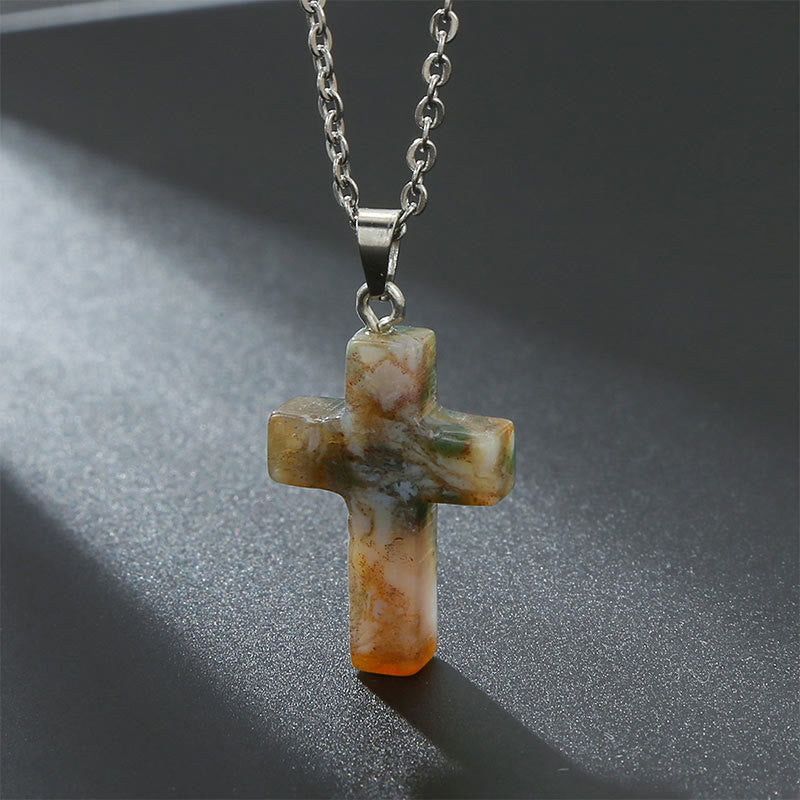 Damen Halskette: schimmerndes Edelstein Kreuz. Symbolisiert Schutz und bringt positive Energie.