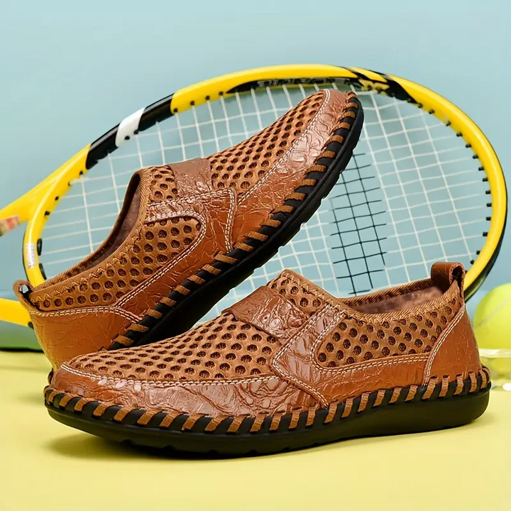 Rutschfeste Außensohle der Herren-Freizeitschuhe für sicheren Halt; ideal für jede Oberfläche.
