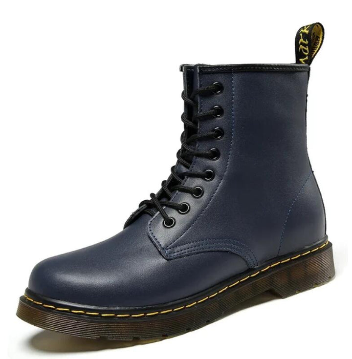 Rote Damen Schnürstiefel, klassischer Stil, ideal als Komfort- und Freizeitschuh, alltagstauglich.