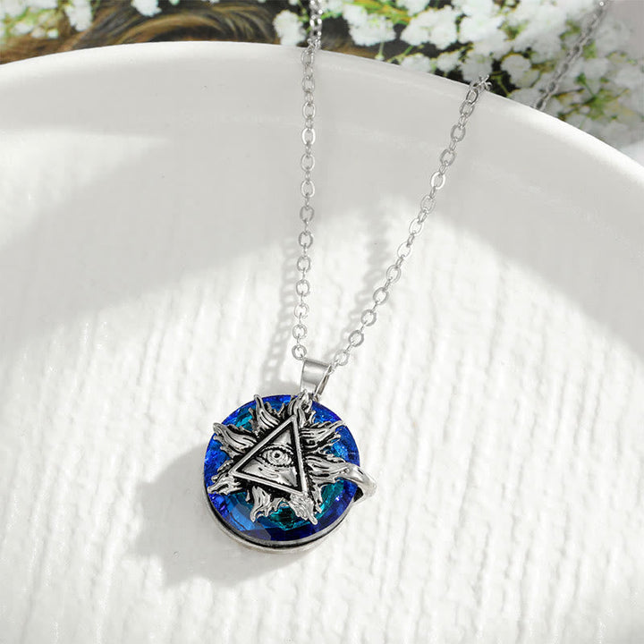 Zeitlose Damen Halskette mit mystischem Böser Blick Design, ein stilvolles Amulett für Glück und Schutz.