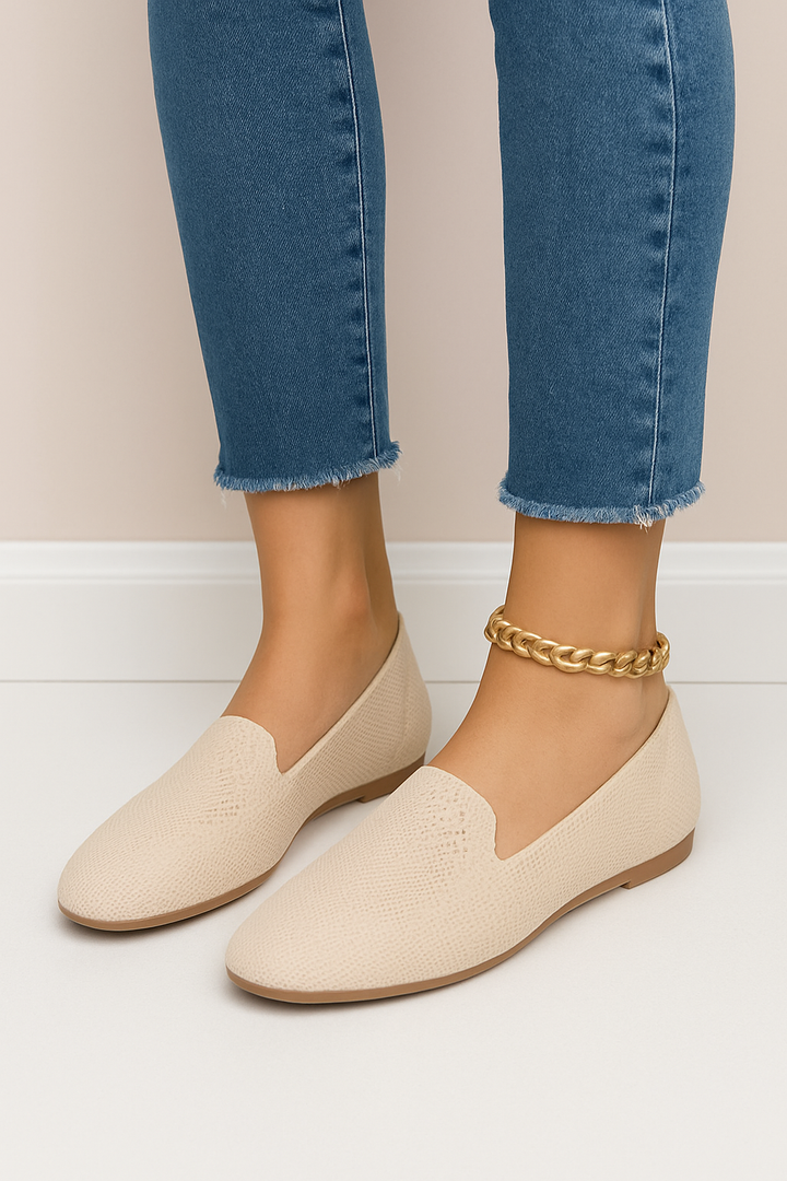 Bequeme Damen Schlupfschuhe: Stylische Slipper-Loafer für Alltag, Büro & Freizeit. Leichte Damenschuhe.