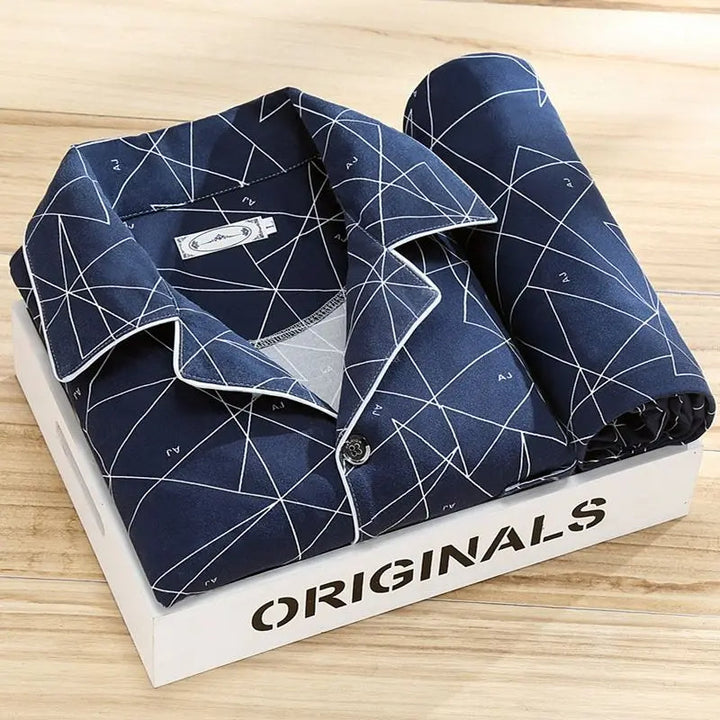 Vielseitiges Herren Gestreiftes Pyjama-Set, geeignet als Schlafanzug und komfortable Loungewear.