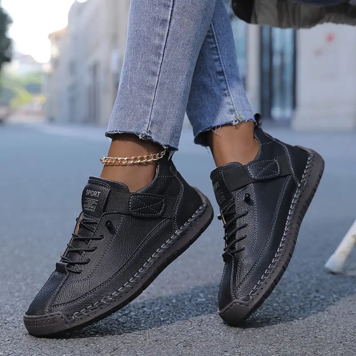 Modische blaue Damensneakers, orthopädisch & dämpfend, perfekt für aktive Freizeitgestaltung und Spaziergänge.