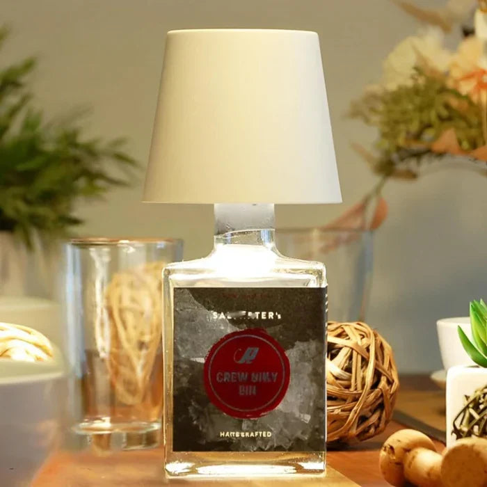 Dimmbare LED Lampe im Flaschendesign, kabellos, Stimmungslicht für Wohnzimmer.