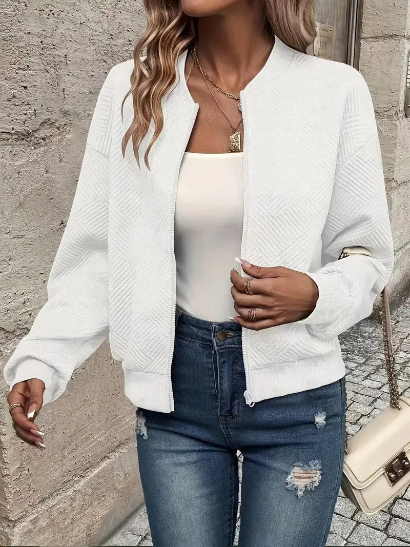 Moderne Damen Strickjacke mit durchgehendem Reißverschluss & schöner Struktur. Vielseitiges Oberteil.
