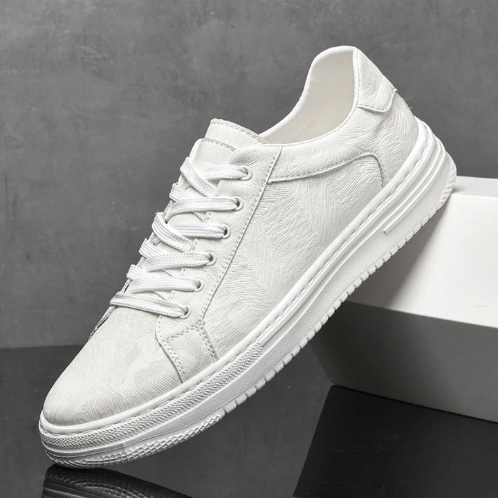 Moderne Herren-Sneaker, ideal für jede Gelegenheit. Stilvolle und bequeme Freizeitschuhe für Herren.