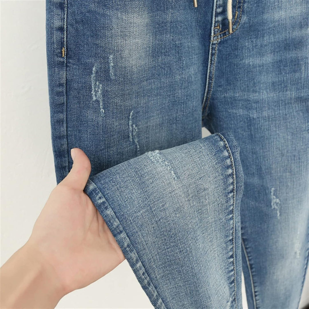 Hochtaillierte Damen Baggy Jeans in Übergröße, weiter Schnitt für maximalen Komfort und entspannten Stil.