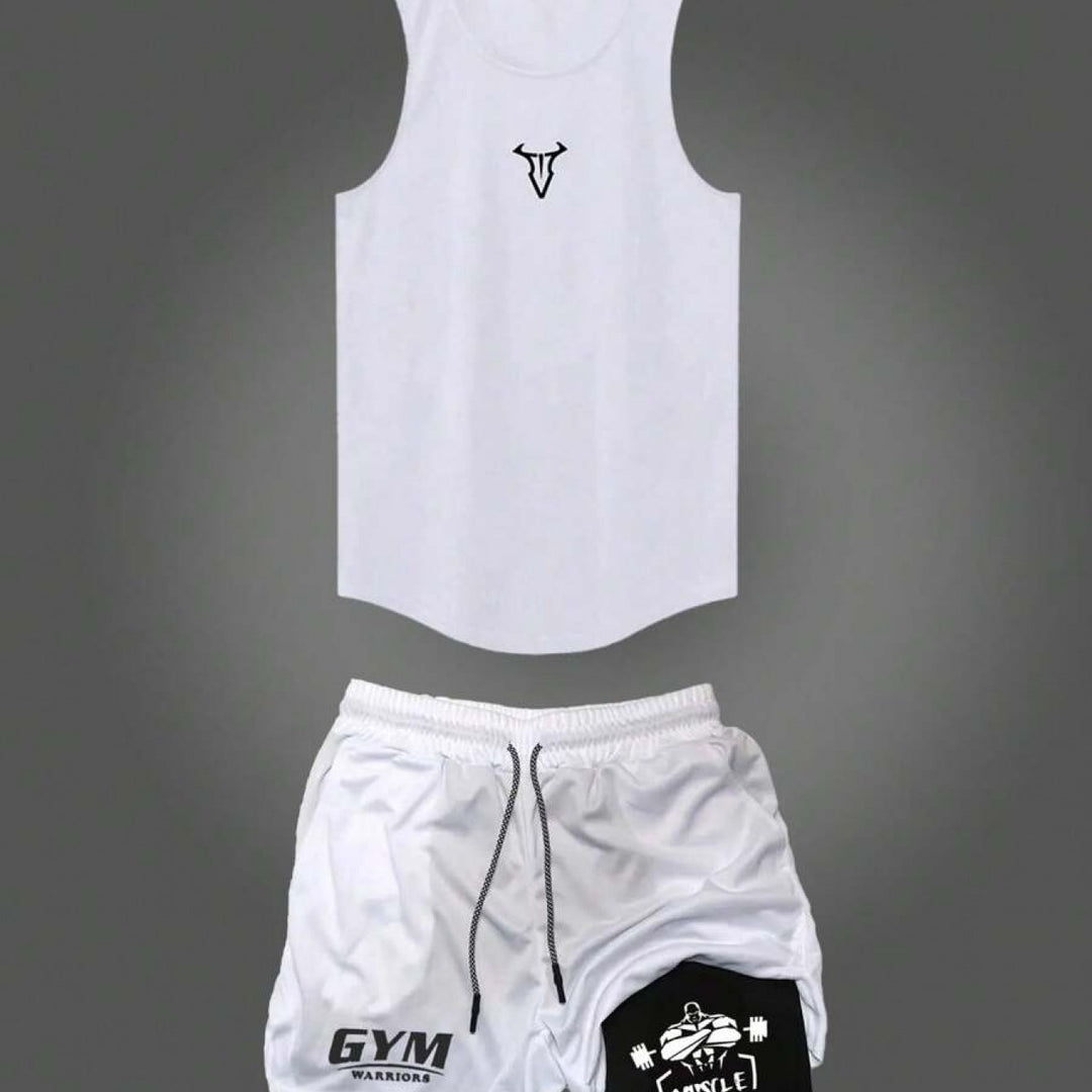 Komplettes Herren Fitness-Outfit: Sportliches Tanktop und bequeme Shorts für dein Training.