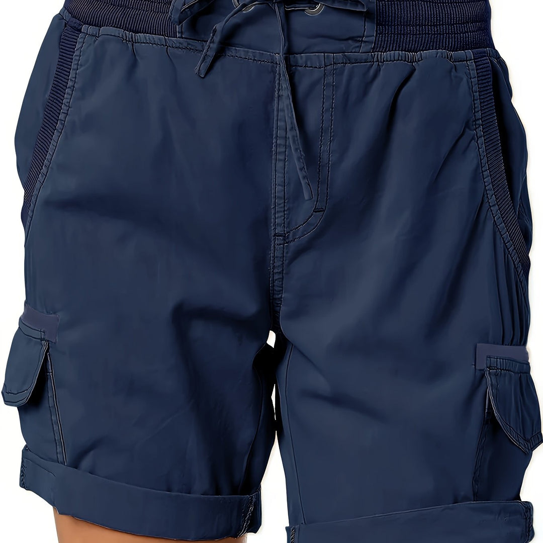 Sportliche Damen Sommershorts: Cargo-Design mit Kordelzug & Taschen.