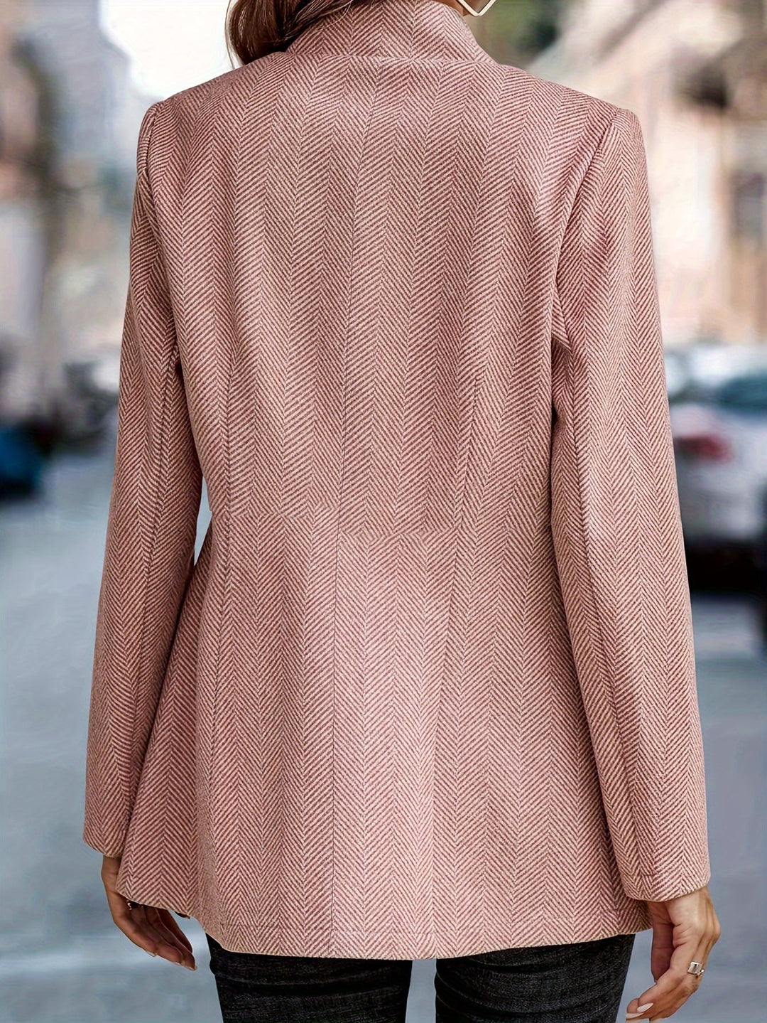 Damen Business-Langblazer im offenen Design. Elegant und vielseitig, ideal als ganzjährige Oberbekleidung für Damen.