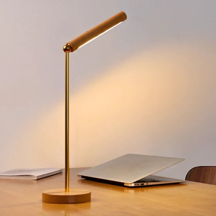 Anpassbare LED-Holzlampe WoodLume als minimalistische Schreibtischlampe oder Nachttischlampe mit flexiblem Design.