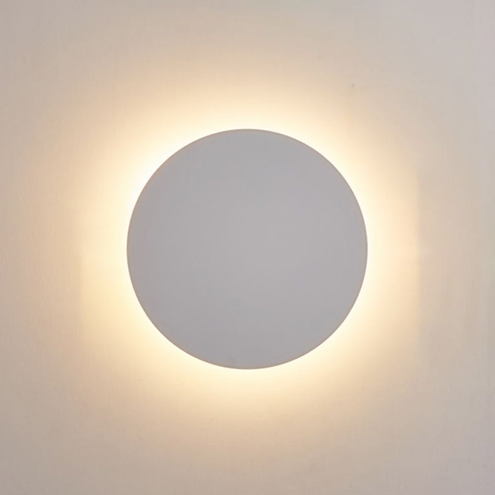 Zeitlose moderne LED Wandleuchte, runde Form, ideal als Designleuchte für Wohn- & Schlafzimmer.